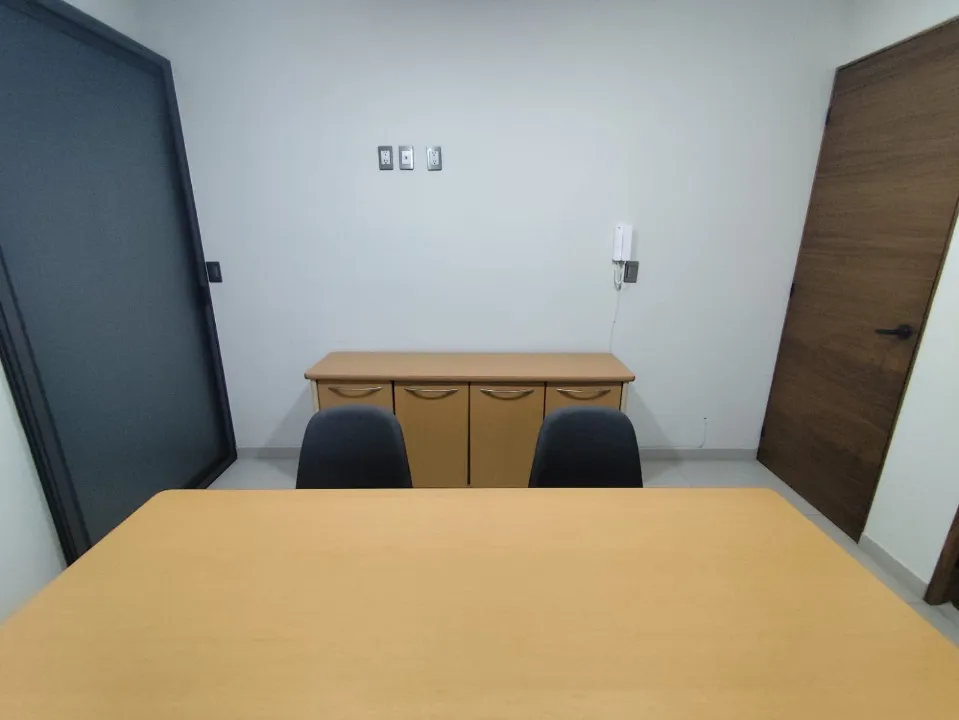 Foto 4 de Oficina en renta en Avenida Isla Raza, Jardines del Sur, Guadalajara