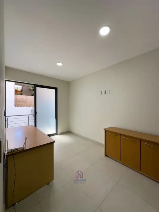 Foto 5 de Oficina en renta en Avenida Isla Raza, Jardines del Sur, Guadalajara