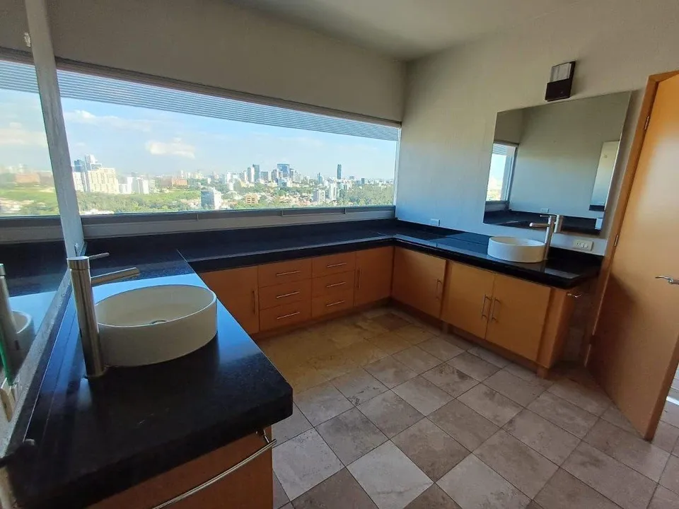 PENTHOUSE FRENTE A COLOMOS TORRE PLATINIUM