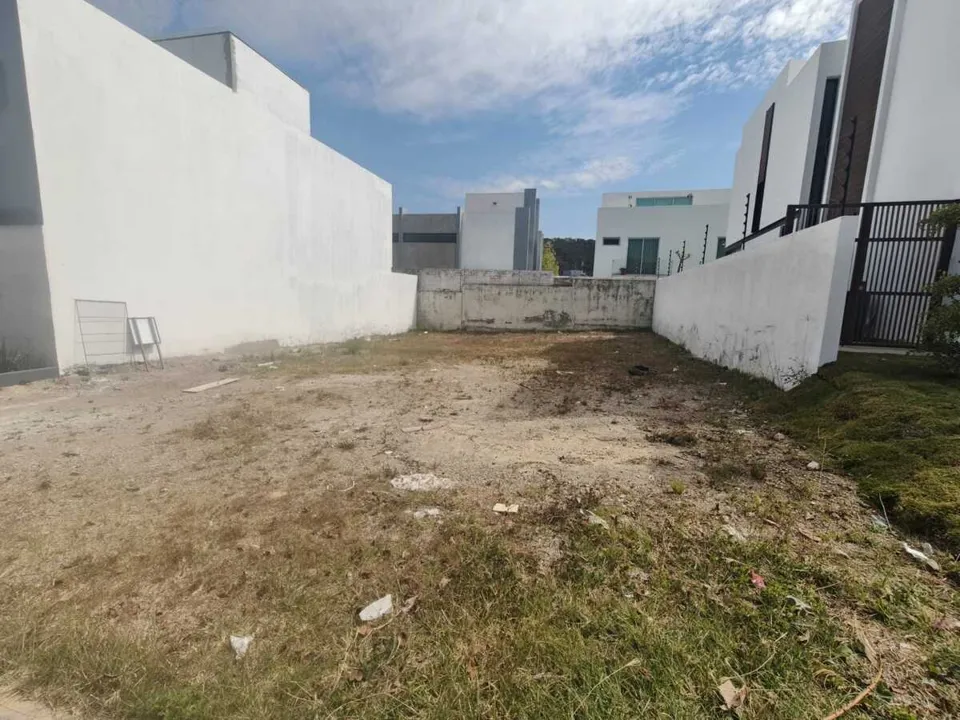 Terreno en Venta en Fraccionamiento Los Robles OPORTUNIDAD