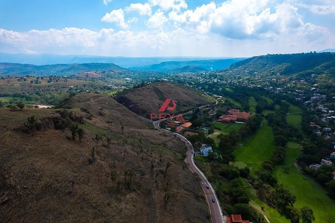 Foto 9 de Terreno en venta en Las Cañadas Zapopan con uso de suelo