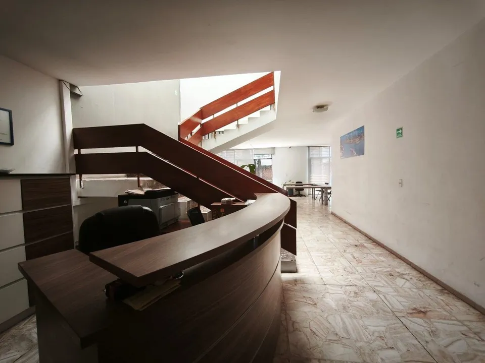 Foto 5 de Casa con uso de suelo mixto en venta — Jardines de los Arcos, Guadalajara