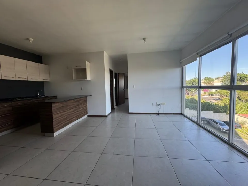 Foto 3 de Departamento en venta en Calle Camino Real de Colima, Balcones de Santa María, San Pedro Tlaquepaque