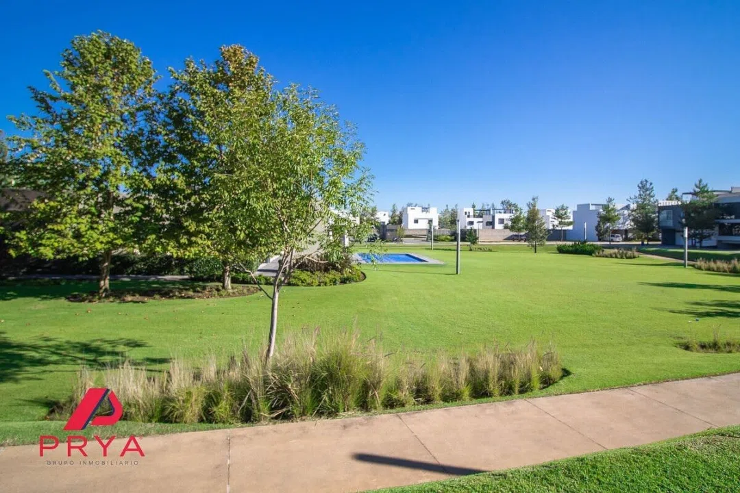 Foto 9 de Propiedad en VENTA - Calle Calor, Fraccionamiento Valeira, 45019 Zapopan, Jal, México