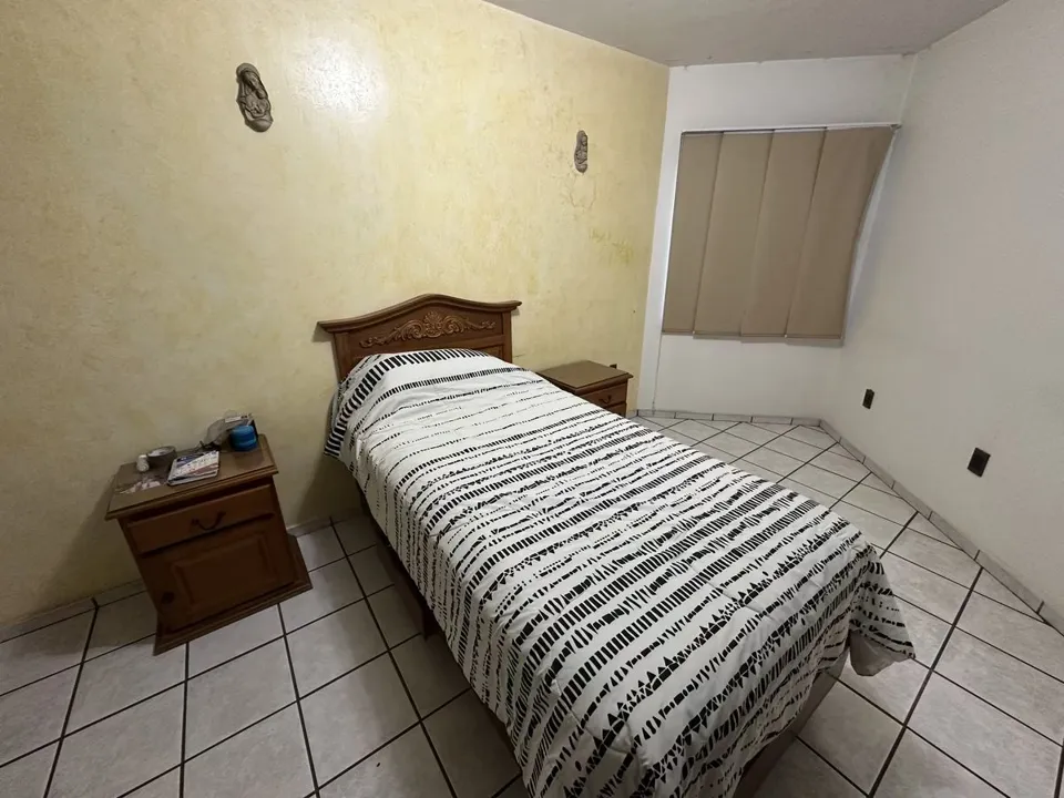 Foto 9 de Casa amplia en venta a media cuadra de Av. Patria