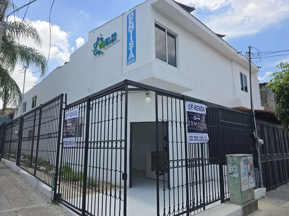 CASA EN RENTA CON USO DE SUELO EN CAMICHINES