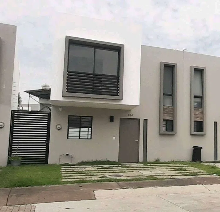 Casa en venta en Altaterra II