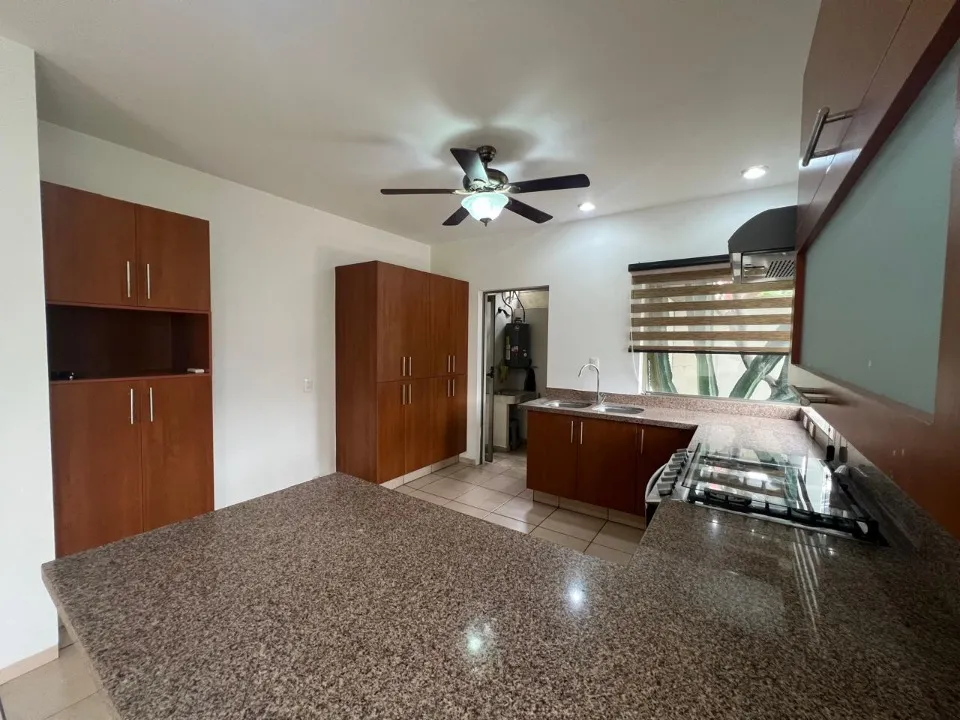 Foto 4 de Casa en venta en Camino Arenero, Frondas Residencial, Zapopan