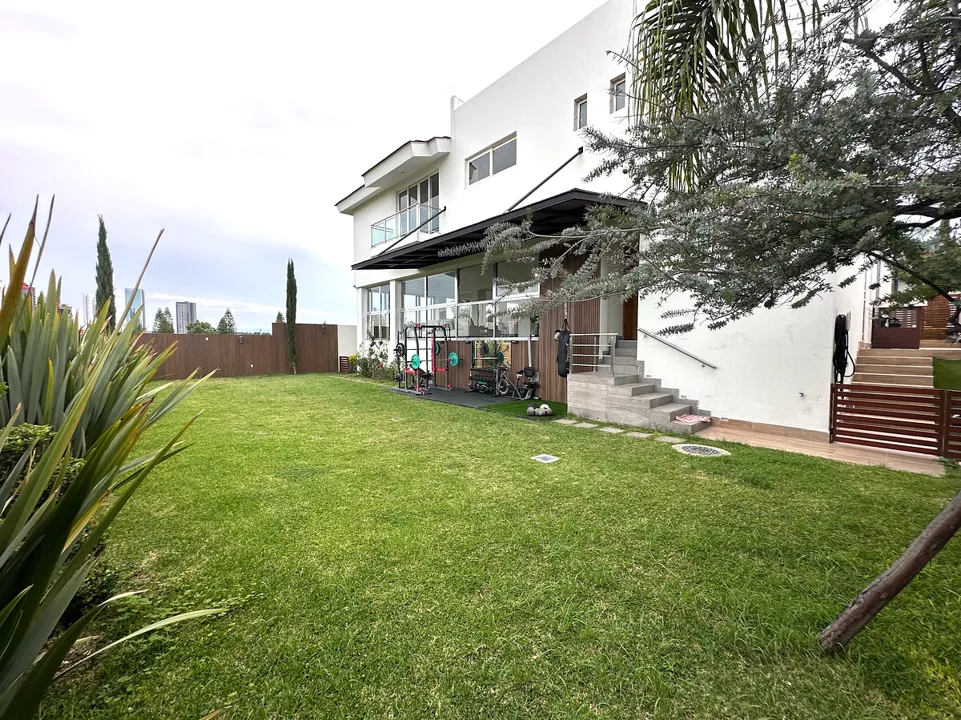 Casa en venta en Puerta de Hierro vista panoramica a Andares, Zapopan , Jalisco