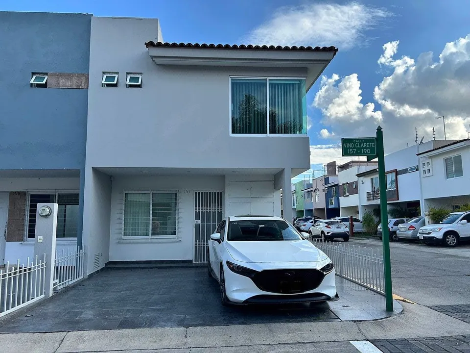 Foto 4 de Casa en Renta en Coto Andalucía, Real de Valdepeñas | 3 Recámaras | A/C