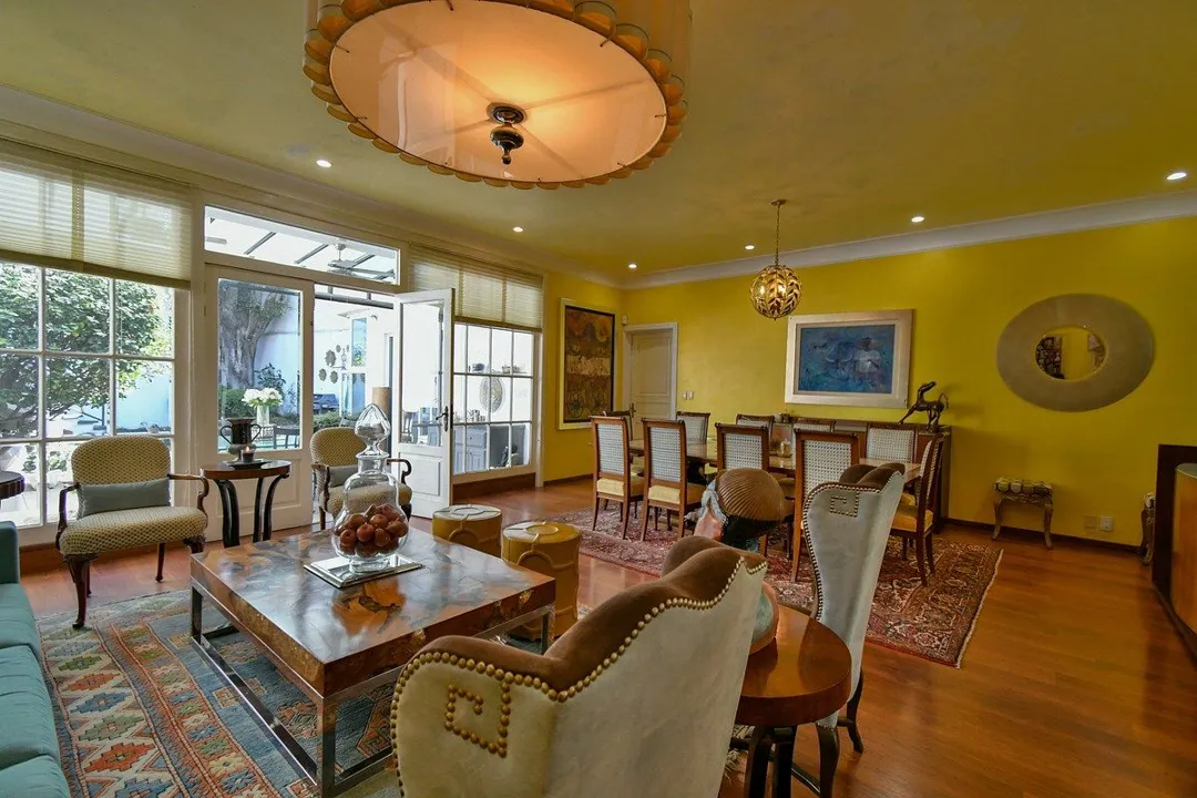 Foto 2 de Residencia Paseo del Torreón en venta en Colinas de San Javier