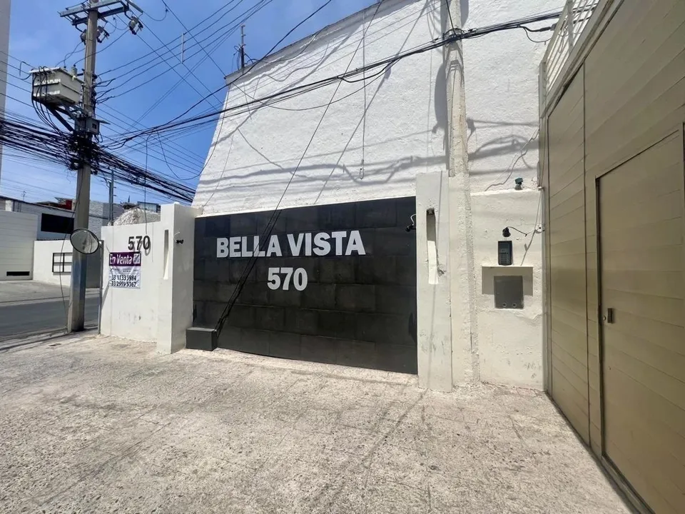 Foto 2 de Casa en renta dentro de coto en Lomas Altas, Zapopan