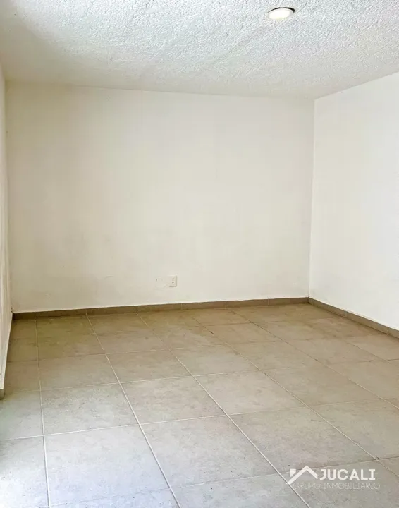 Foto 8 de Casa en renta dentro de coto en Lomas Altas, Zapopan