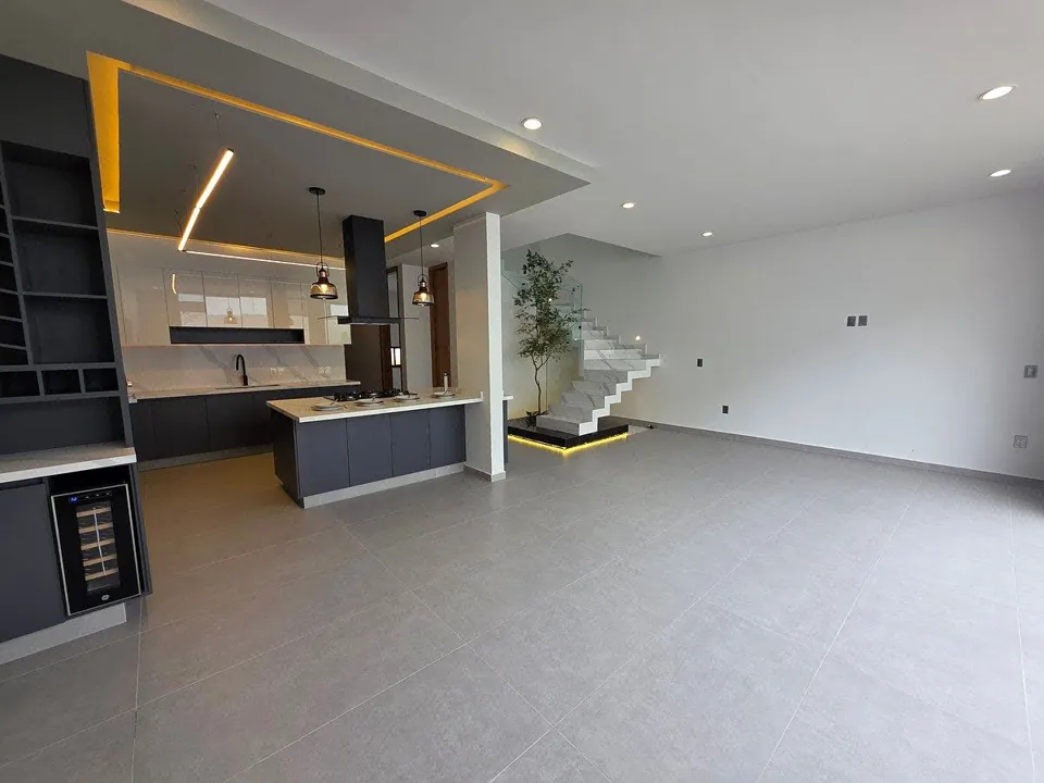 Foto 8 de Casa a Estrenar en Valle Imperial - Hermosos Acabados