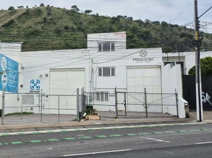BODEGA EN RENTA EN AV. LAS TORRES, GLORIAS DEL COLLI, ZAPOPAN, JAL.