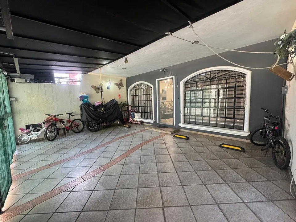 Foto 2 de Casa en Venta Mirador de San Isidro