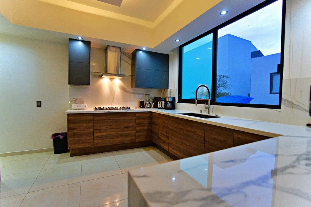 Foto 5 de CASA EN VENTA EN LOS ROBLES CON ALBERCA