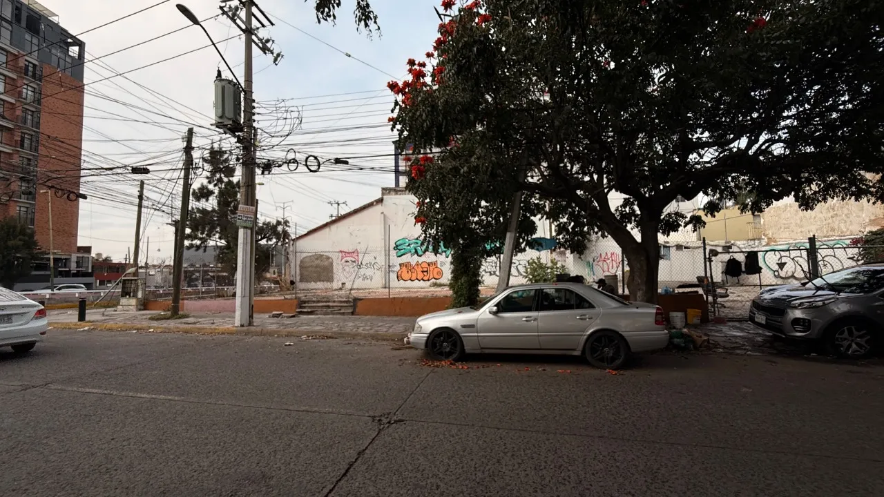 Foto 5 de Terreno en venta en Avenida Inglaterra, Jardines De La Patria, Zapopan