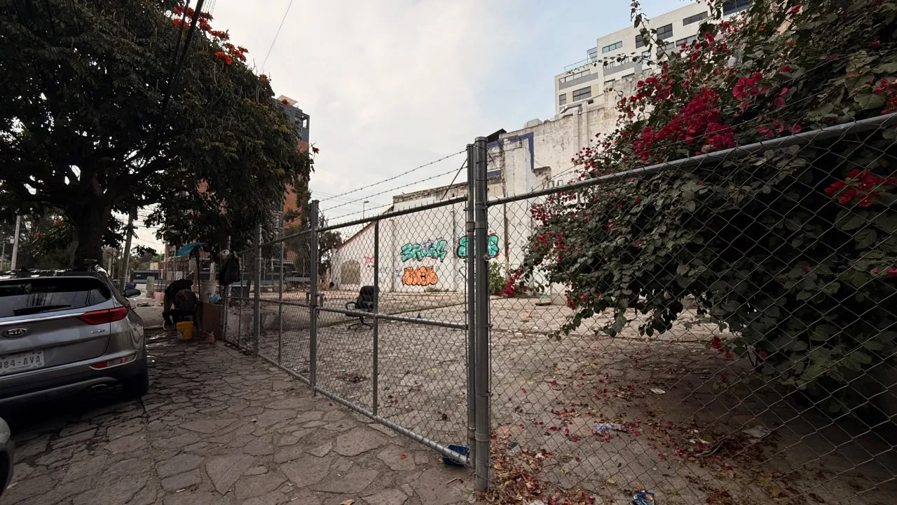 Foto 6 de Terreno en venta en Avenida Inglaterra, Jardines De La Patria, Zapopan