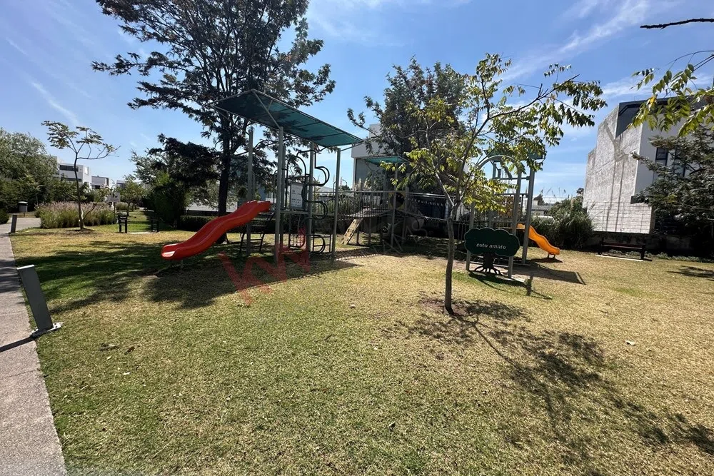 Foto 7 de Terreno en Venta en Bosques Vallarta dentro de Coto Amate