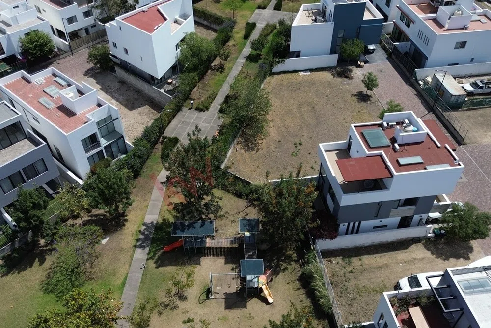 Foto 9 de Terreno en Venta en Bosques Vallarta dentro de Coto Amate
