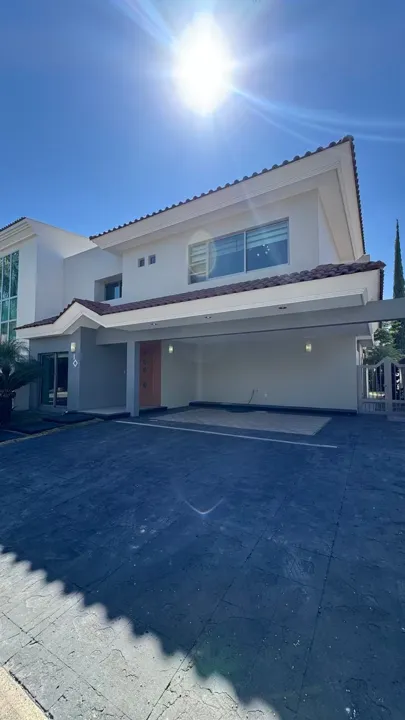 Foto 2 de Casa en Renta en Valle Real, Zapopan, Jalisco