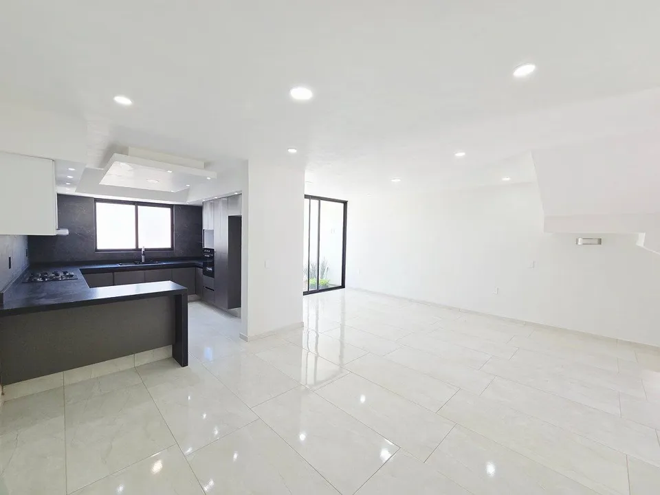 Foto 7 de Casa nueva con increíble vista en el roof y recámara en planta baja