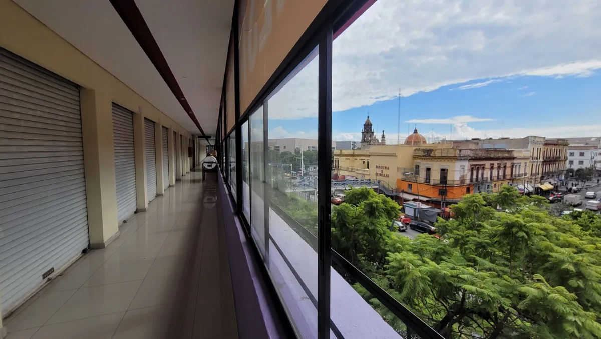 Foto 4 de Inversión en el Centro de Guadalajara | 33 locales con flujo constante y ROI atr