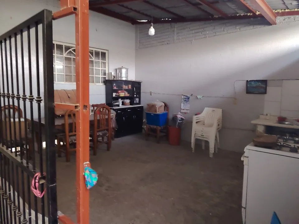 Foto 2 de CASA EN FRANCISCO SILVA ROMERO, TLAQUEPAQUE, CERCA DE CARR. LIBRE ZAPOTLANEJO