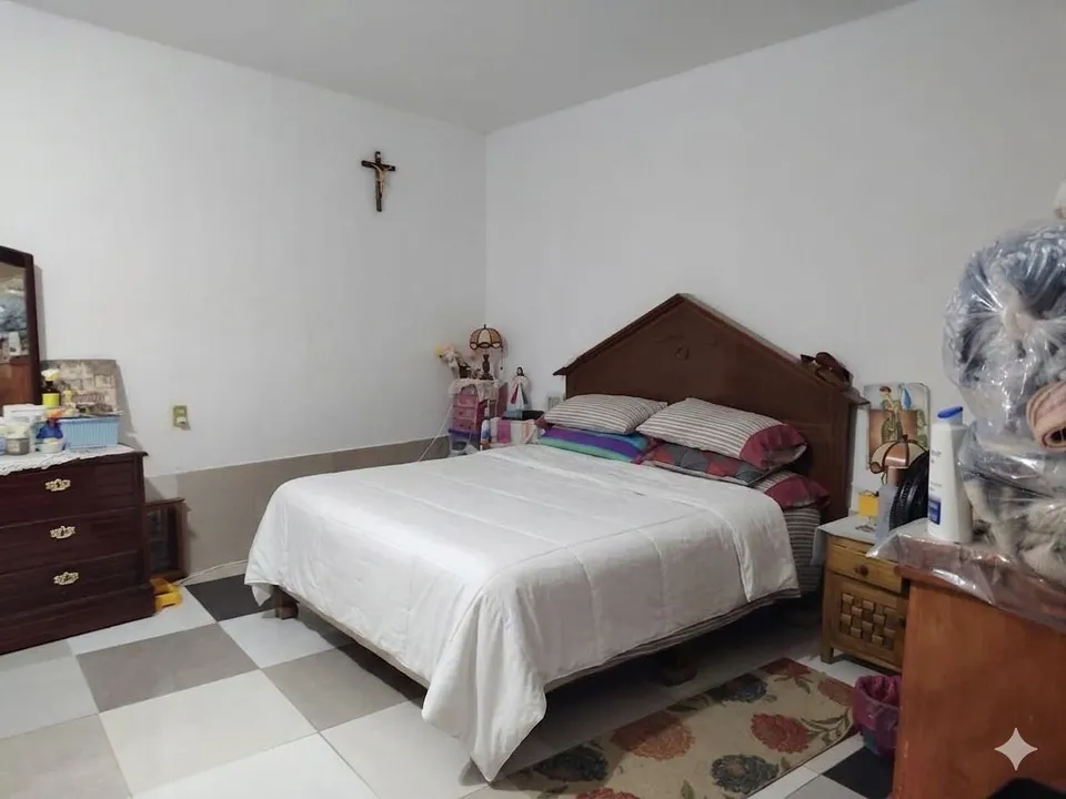 Foto 4 de CASA EN FRANCISCO SILVA ROMERO, TLAQUEPAQUE, CERCA DE CARR. LIBRE ZAPOTLANEJO