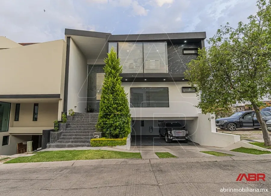 Foto 2 de Casa en venta en Av Parque Virreyes, Virreyes, Zapopan