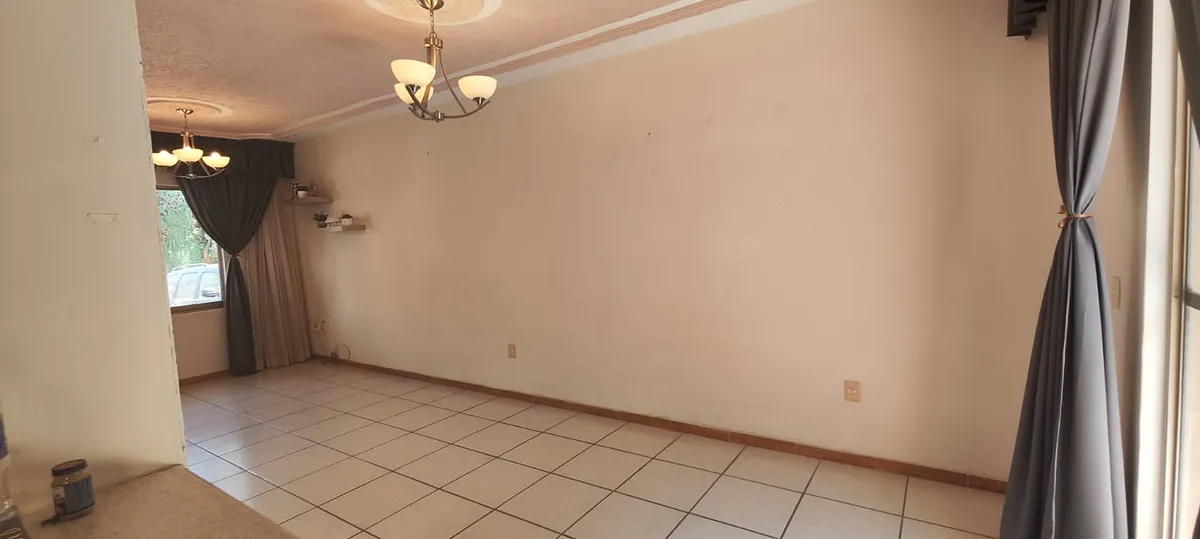 Foto 2 de Casa en venta por Camino Real a Colima, en EL SERENO 1, Tlaquepaque