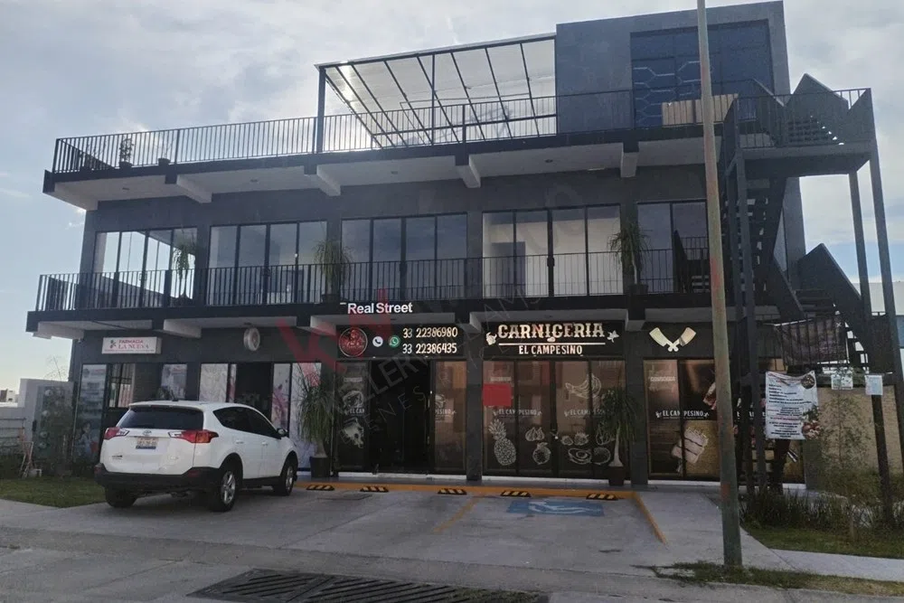 LOCAL EN RENTA EN PLAZA REAL STREET – CAMPO REAL ZAPOPAN