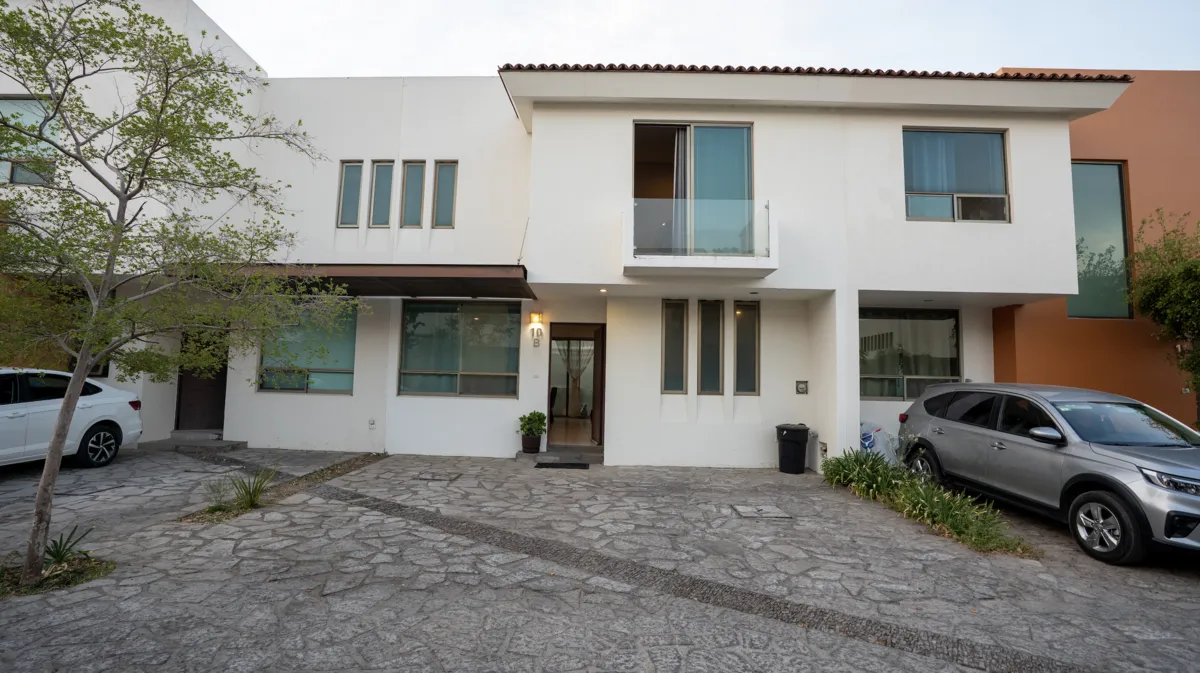 Casa en Venta Zona Real Santillana (Recorrido Virtual)