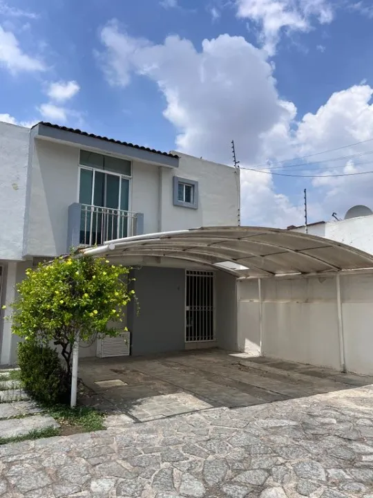 Casa en venta en Calle Volcán Popocatépetl, Colli Urbano, Zapopan