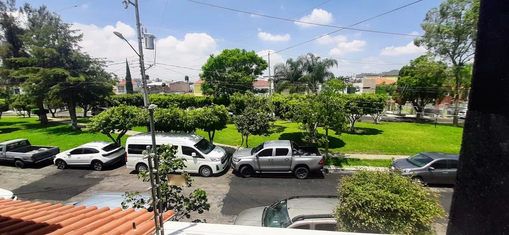 Foto 2 de CASA EN VENTA MIRADOR DE SAN ISIDRO