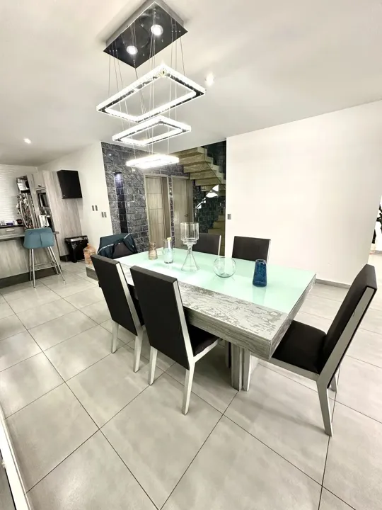 Foto 3 de CASA EN VENTA EN JARDÍN REAL