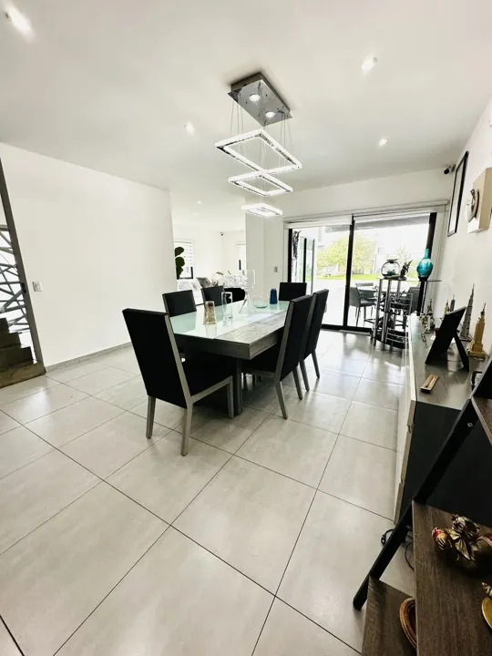 Foto 4 de CASA EN VENTA EN JARDÍN REAL