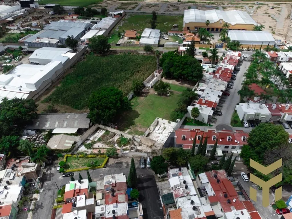 Foto 2 de TERRENO VENTA/RENTA LOS ROBLES ZAPOPAN