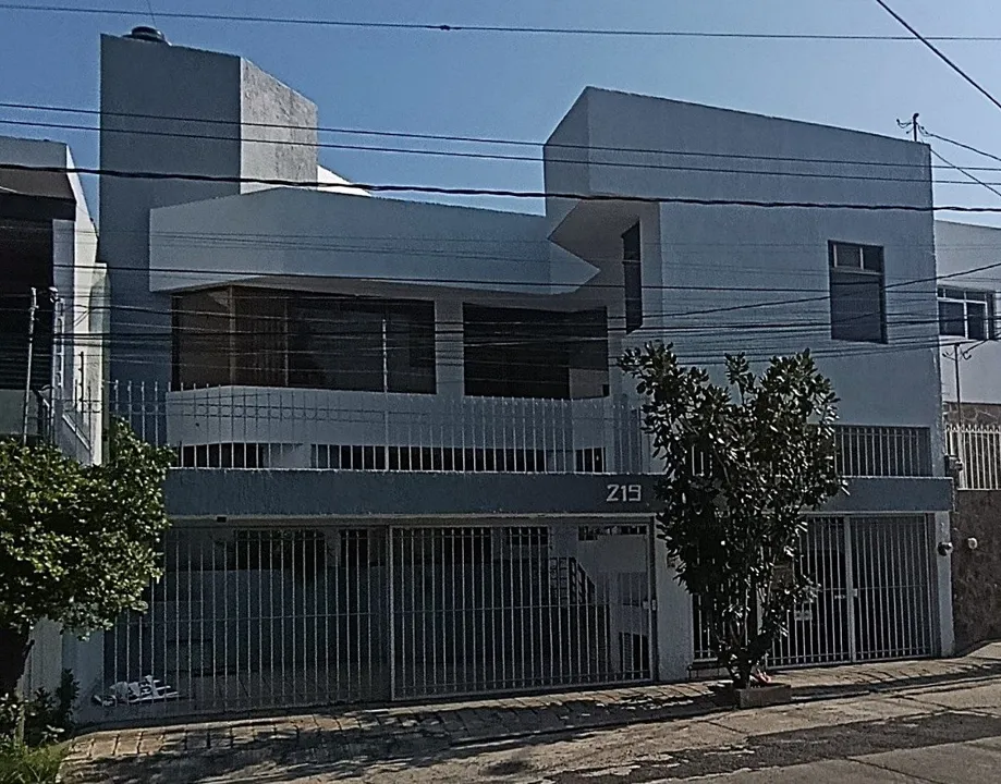 Foto 2 de Casa en Venta en Altamira - Asirios 219