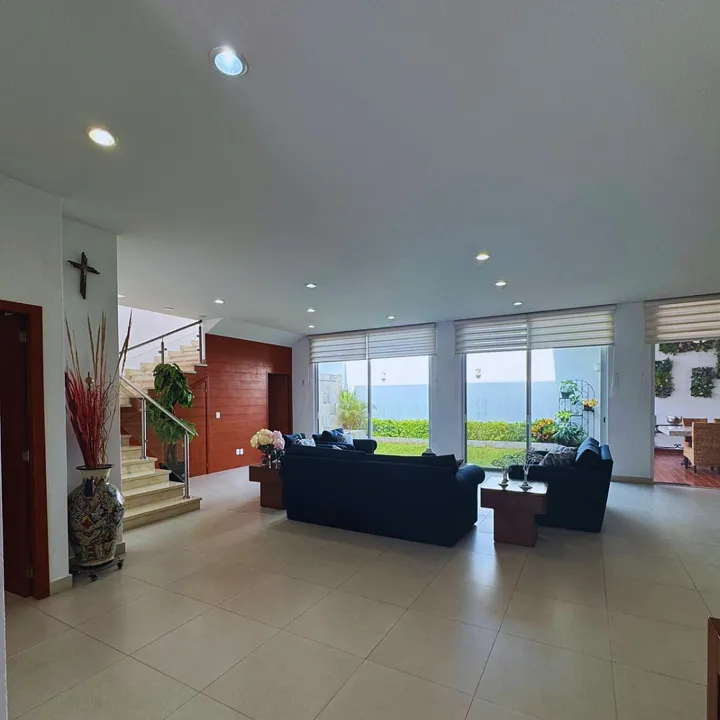 Foto 4 de Casa con RECAMARA en PLANTA BAJA en VILLA VERONA (la mejor zona para vivir)