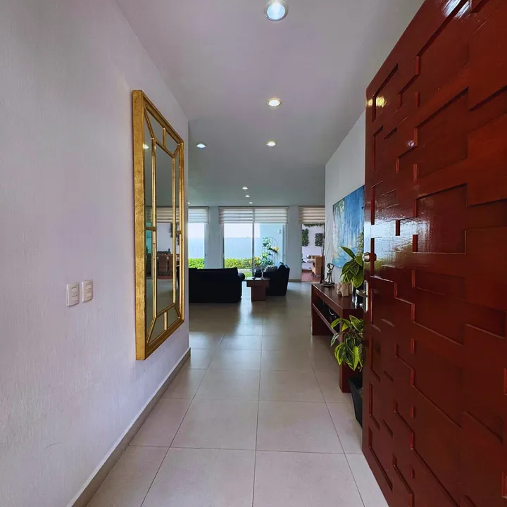 Foto 5 de Casa con RECAMARA en PLANTA BAJA en VILLA VERONA (la mejor zona para vivir)
