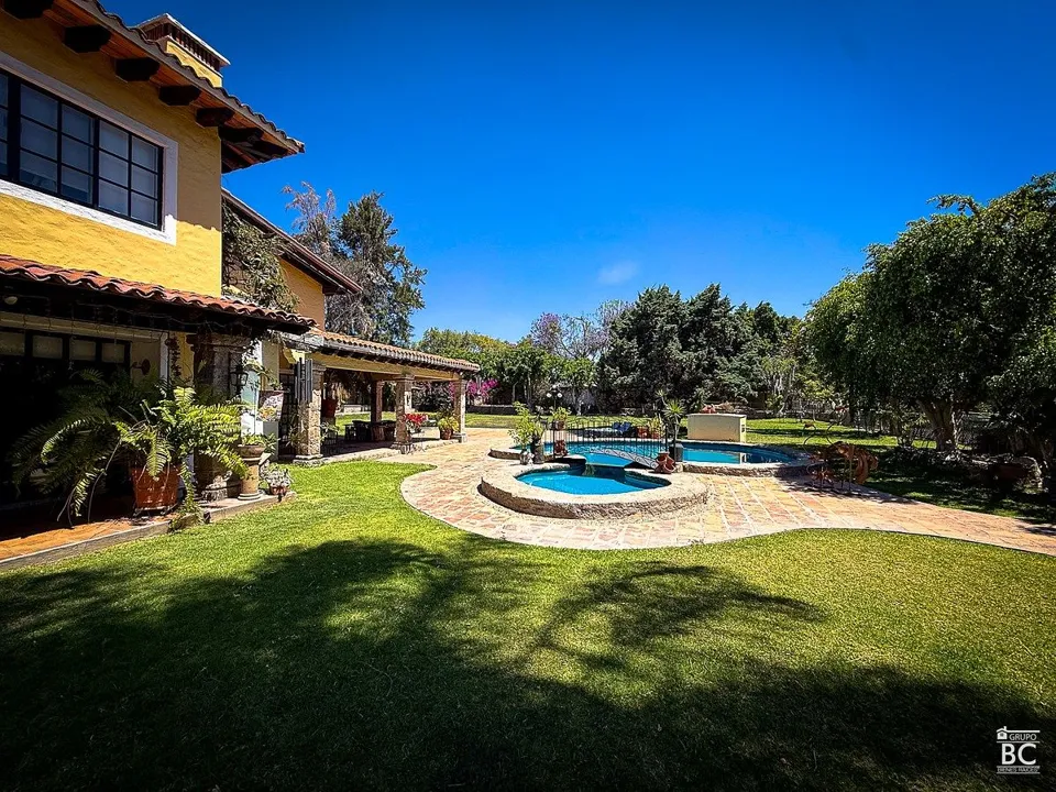 Casa en venta en Los Gavilanes con alberca