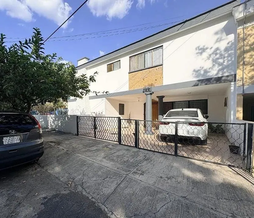 Foto 2 de Casa en venta en Victoria, Colomos Providencia, Guadalajara