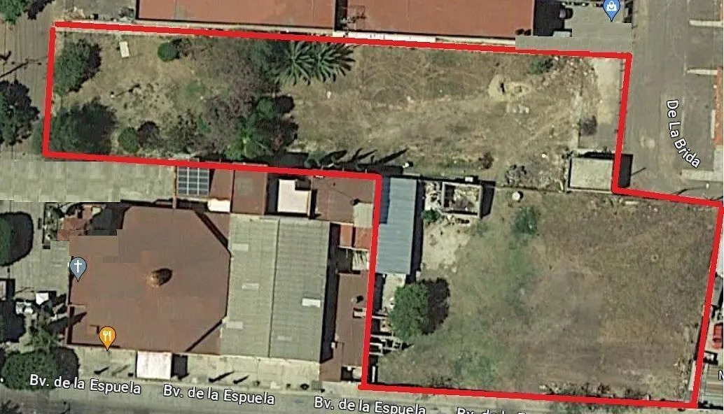 VENTA TERRENO COMERCIAL ZONA MERCADO DEL MAR