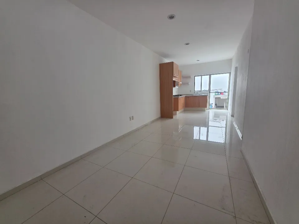 Foto 2 de Casa en renta en Calzada Federalistas, Jardines del Valle, Zapopan