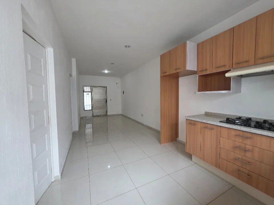 Foto 3 de Casa en renta en Calzada Federalistas, Jardines del Valle, Zapopan