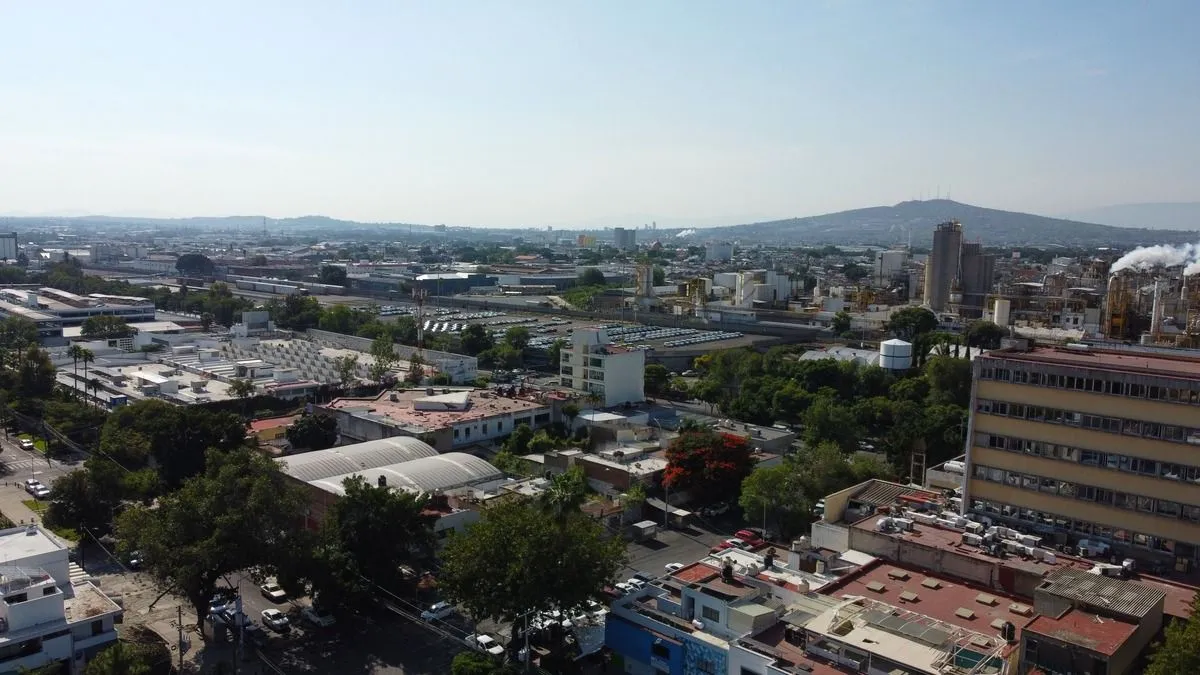 Terreno 1,063 m2 en Colonia Americana de Guadalajara, para Desarrollo Vertical o Uso Mixto
