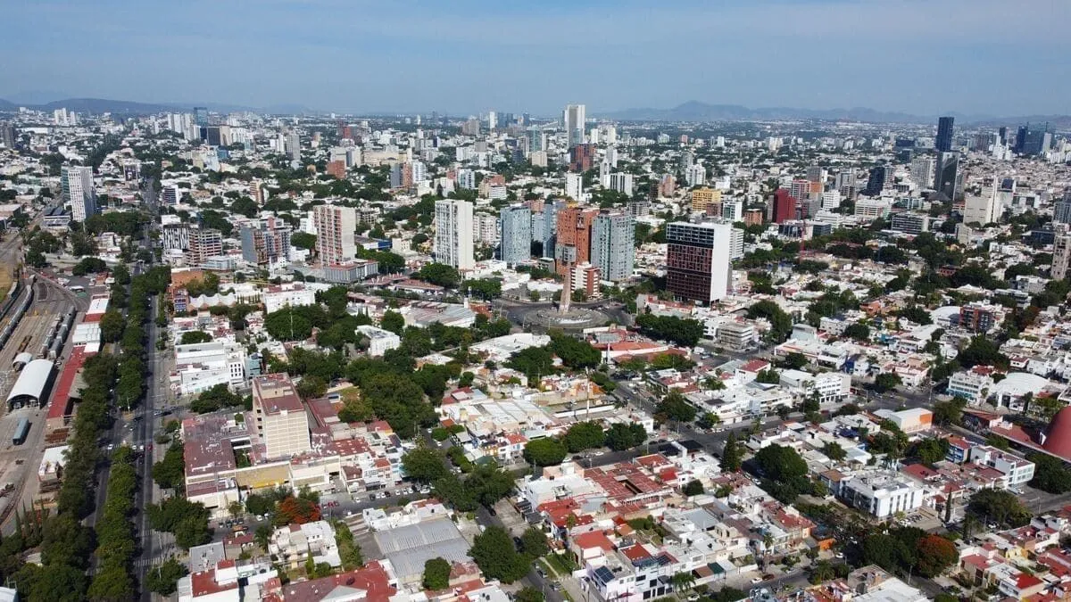 Foto 7 de Terreno 1,063 m2 en Colonia Americana de Guadalajara, para Desarrollo Vertical o Uso Mixto
