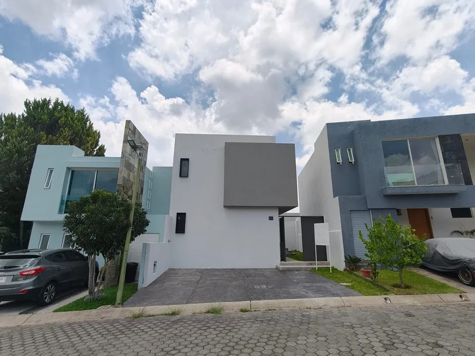 CASA EN VENTA-BOSQUE REAL
